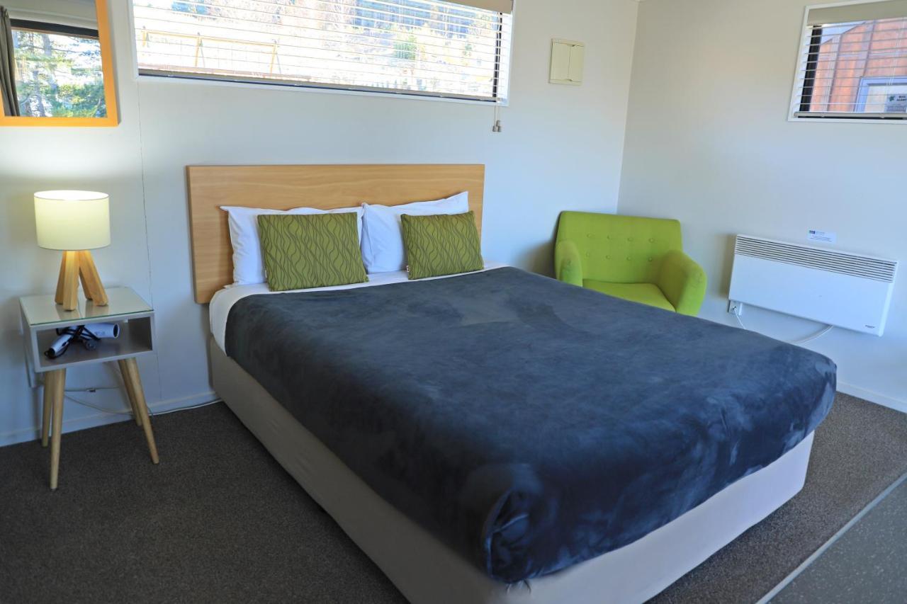 Lakes Edge Holiday Park Lake Tekapo Esterno foto