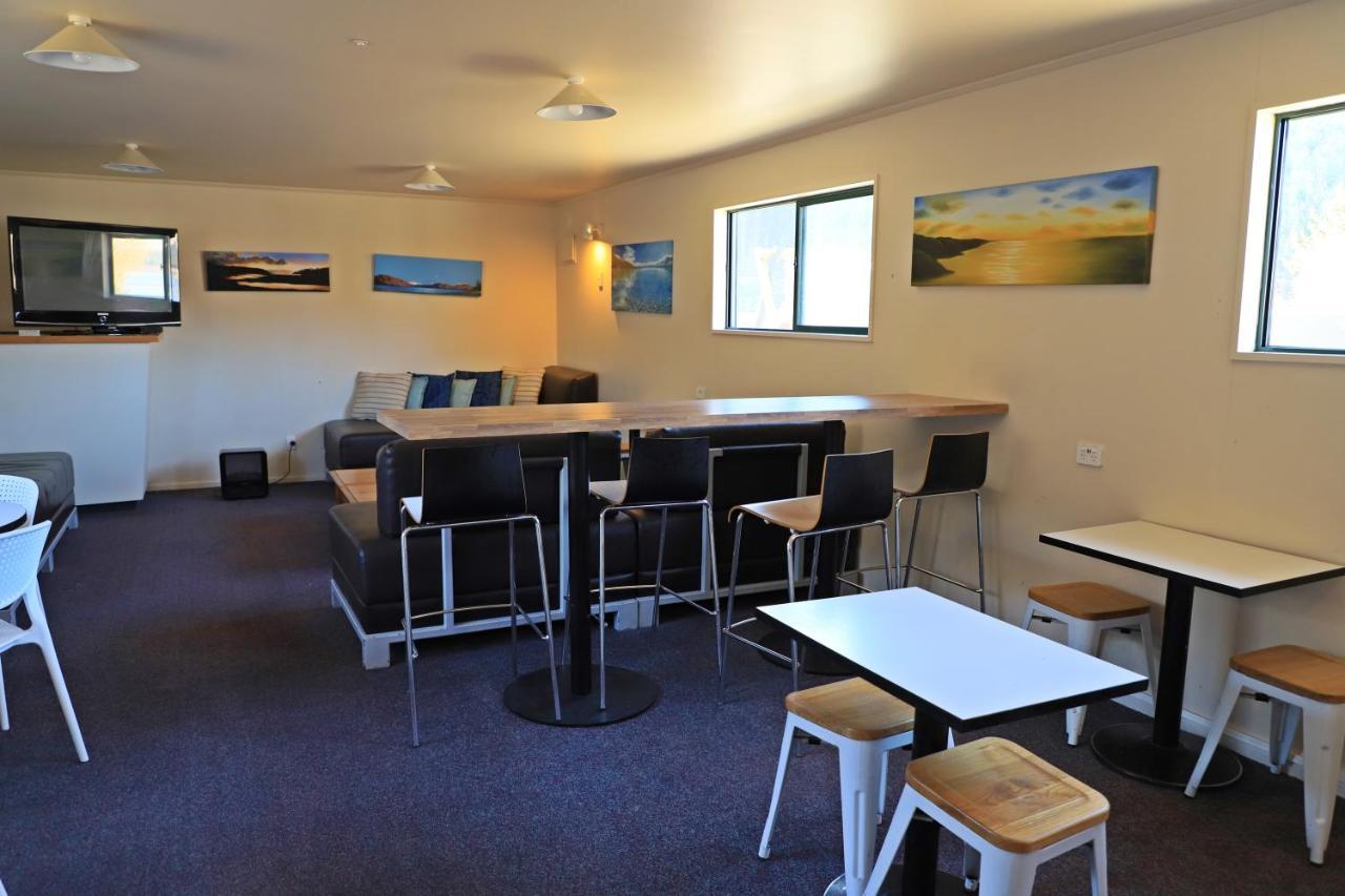 Lakes Edge Holiday Park Lake Tekapo Esterno foto
