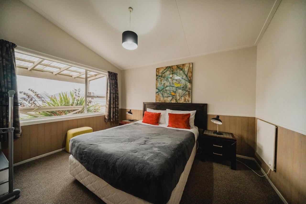 Lakes Edge Holiday Park Lake Tekapo Esterno foto