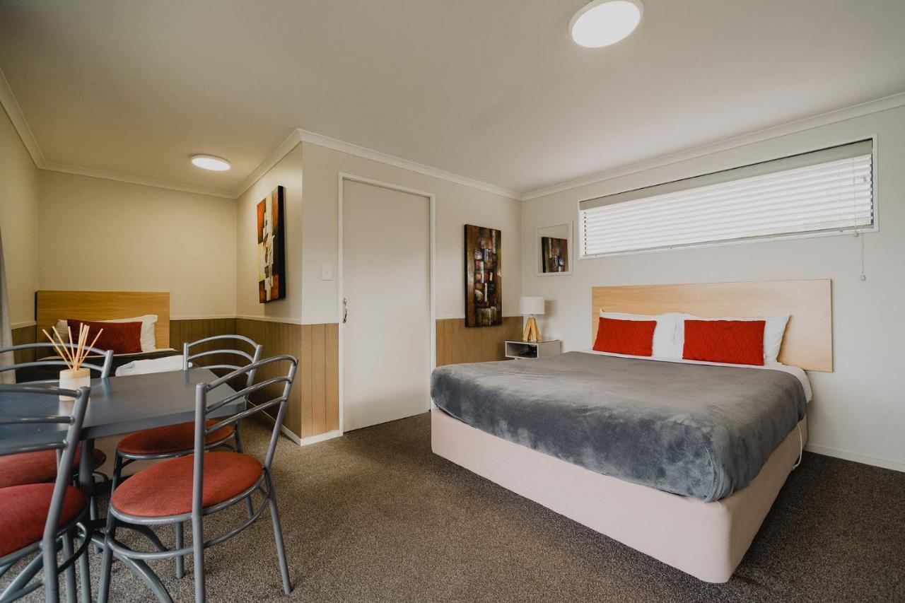Lakes Edge Holiday Park Lake Tekapo Esterno foto