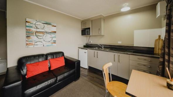 Lakes Edge Holiday Park Lake Tekapo Esterno foto
